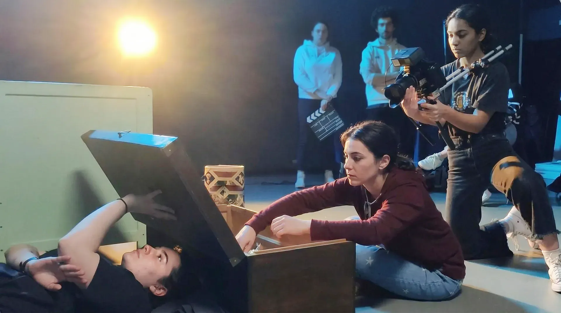 [Image de tournage cinéma en classe]